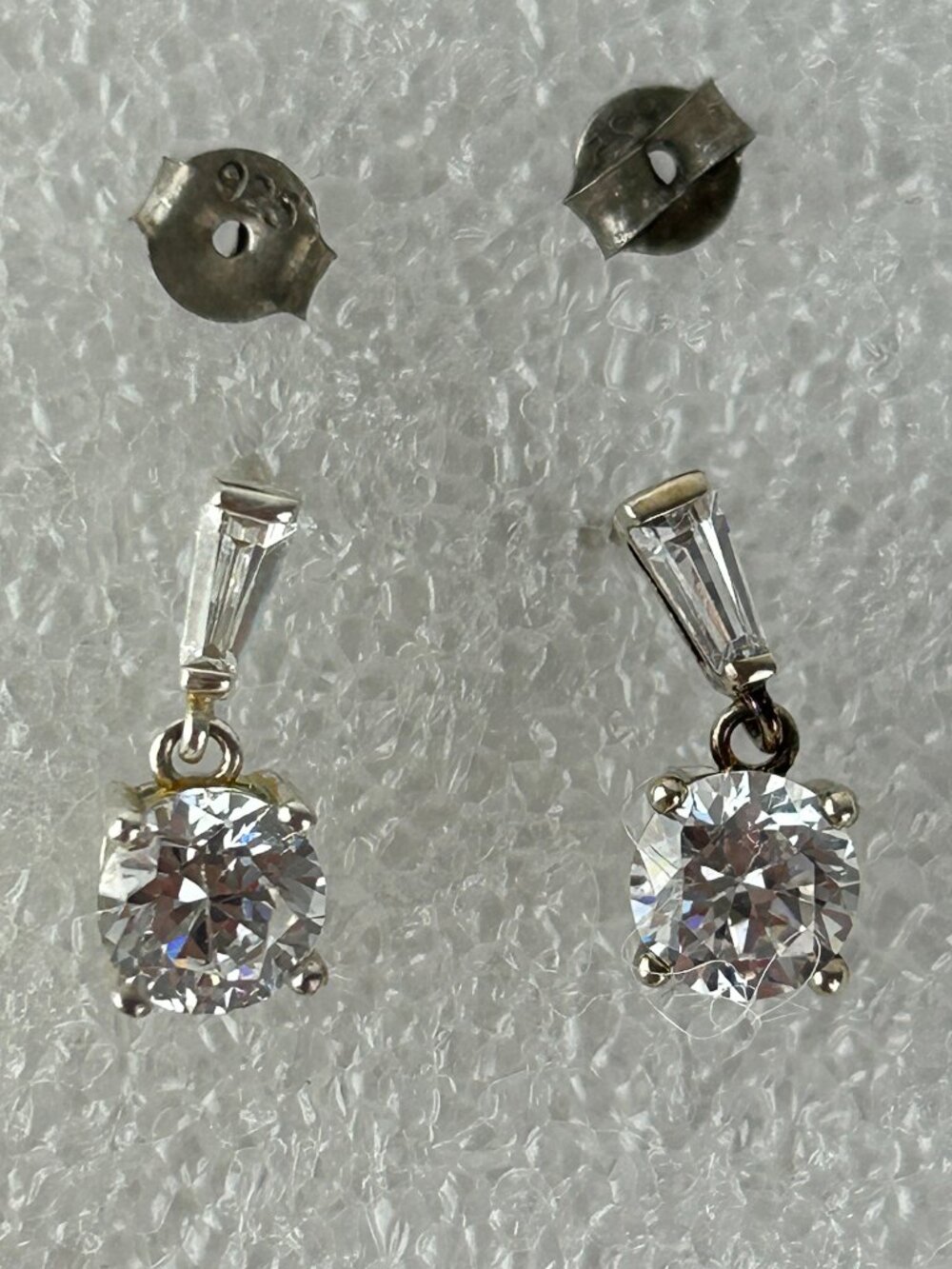 Vintage 925 Sterling Silver Clear Cubic Zirconia Drop Stud Earrings Mark RSE 925